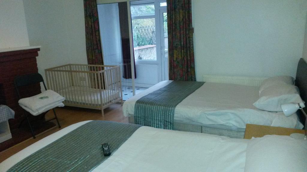 Cedars House Hotel Croydon Bilik gambar