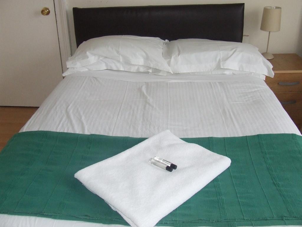 Cedars House Hotel Croydon Luaran gambar
